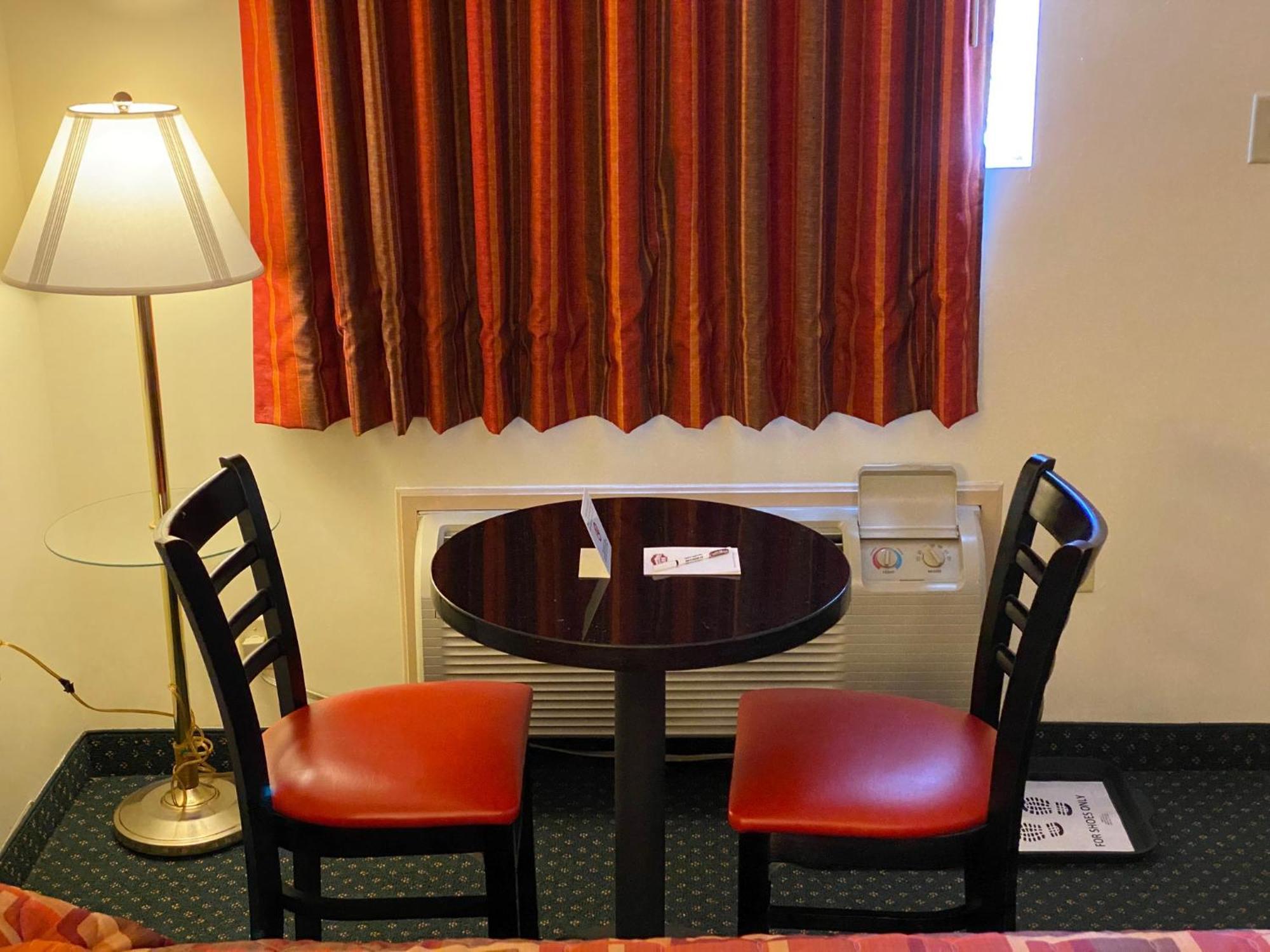 Country Hearth Inn-Union City Phòng bức ảnh